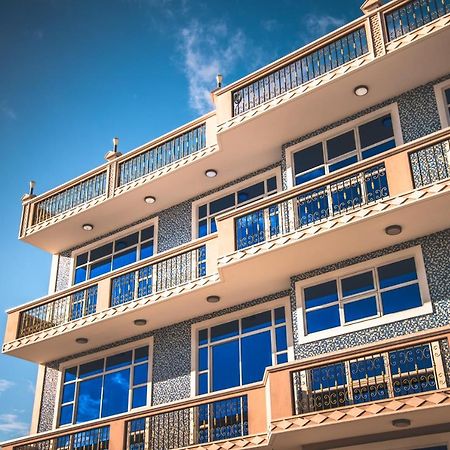Hotel Abuharee Grand Addu City Esterno foto