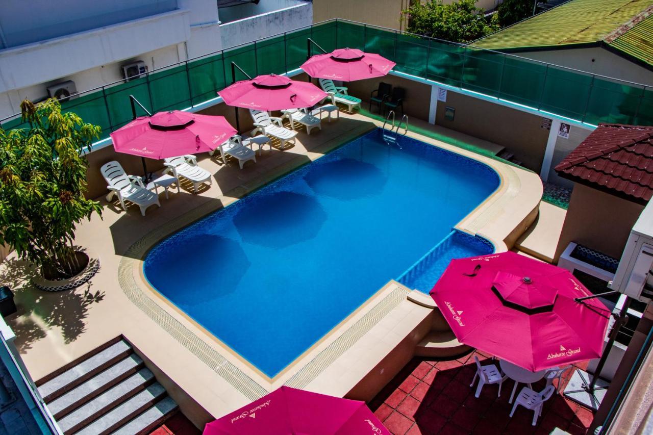 Hotel Abuharee Grand Addu City Esterno foto