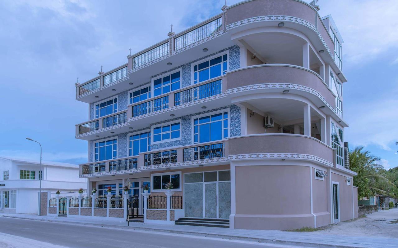 Hotel Abuharee Grand Addu City Esterno foto