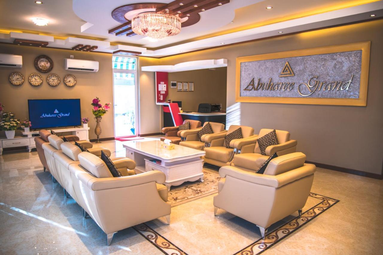 Hotel Abuharee Grand Addu City Esterno foto